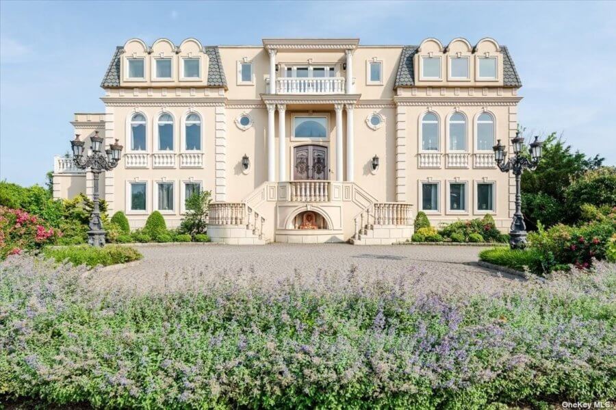 Regal Bayfront Mansion in Hewlett Harbor Asks 5.5M