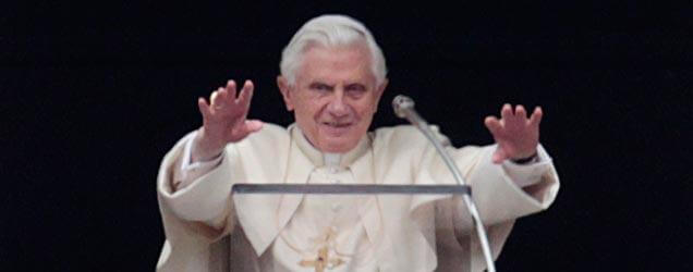 636_Pope_Benedict_AP