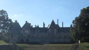 800px Oheka Castle 0818b