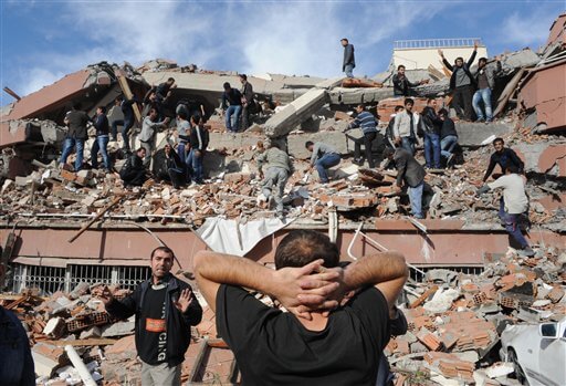APTOPIX Turkey Quake