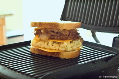 Grilled_Mac_and_Cheese-ongrill-490