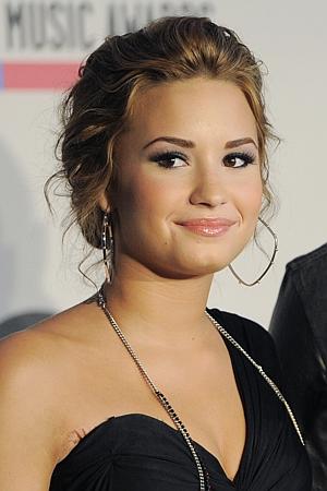 demi_lovato–300×450