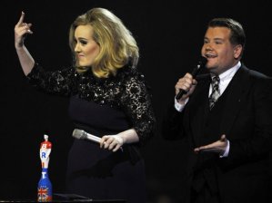 Adele Gives Finger