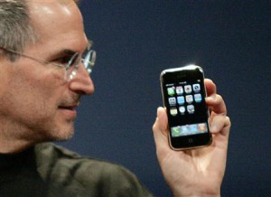 iphone-steve-jobs-300×2182