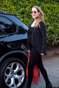 o ELIZABETH BERKLEY PREGNANT 570