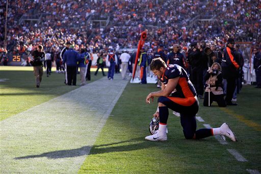 Tim Tebow, Tebowing