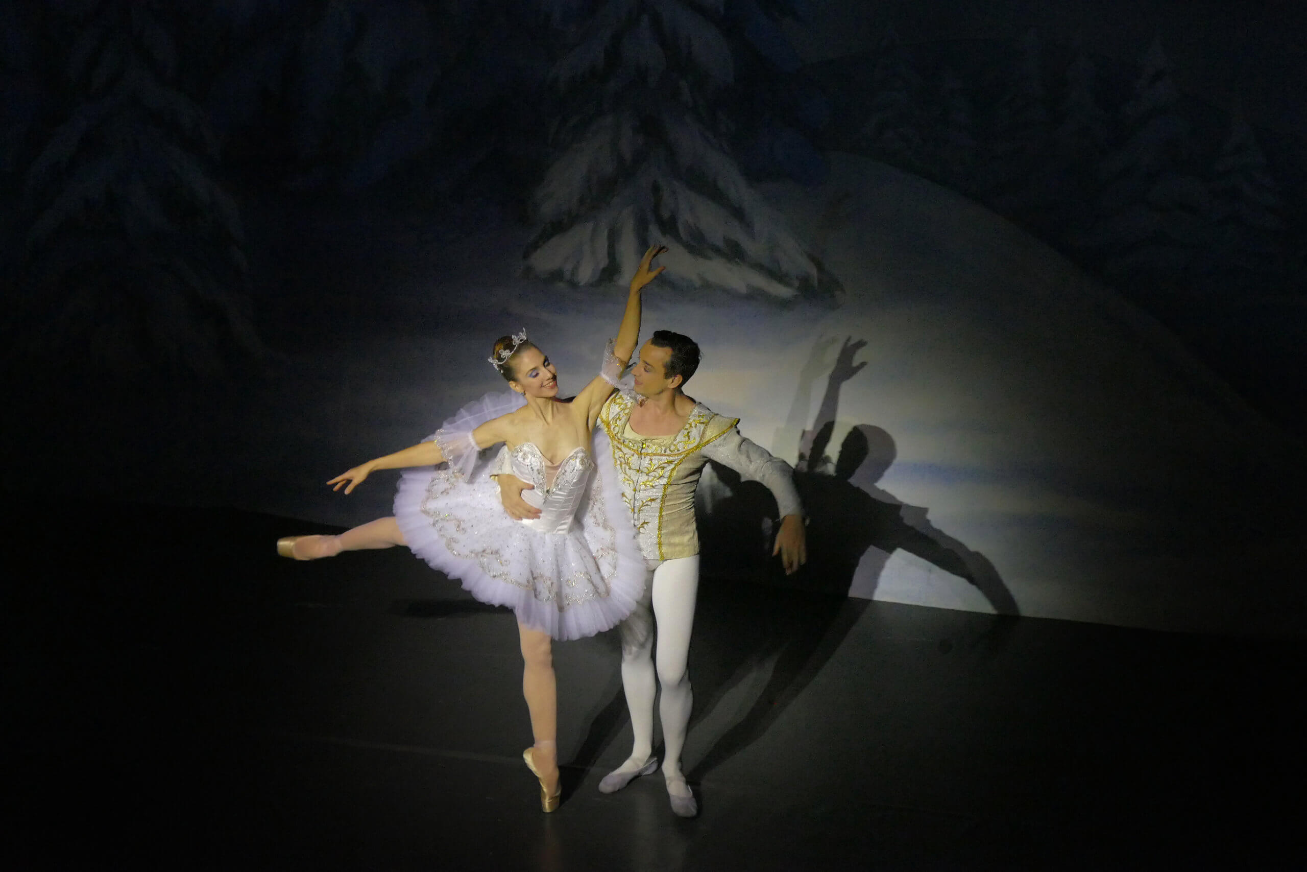 Madison Theater Lt to Rt Snow Queen King Violeta Angelova Matthew Prescott 12422 Joe Abate scaled