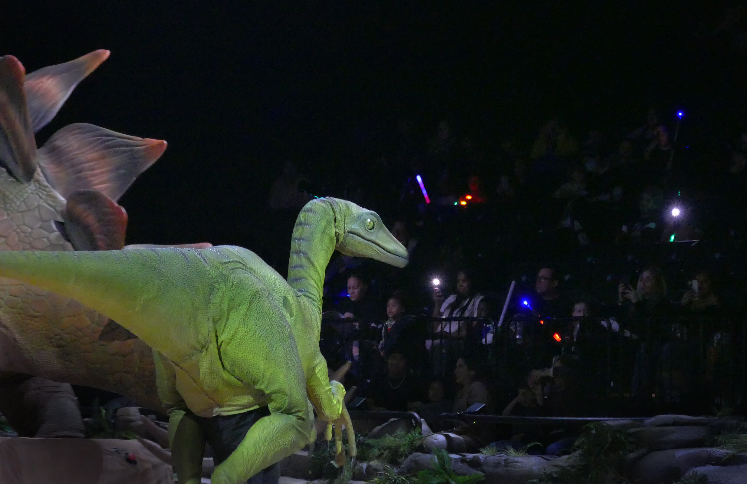 4 Barclays Center Jurassic World Live A Raptor stares at the audience in a menacing manner 22423 Joe Abate