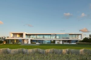 Glass Dune —1 Southampton —Tria Giovan