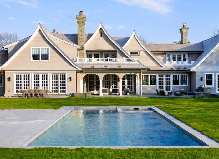 Modlin Group Hamptons 219 Sagg Main Pool Vertical e1695992719819