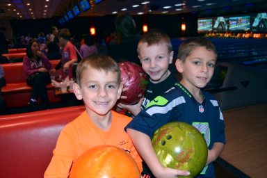 Bowling_030916E