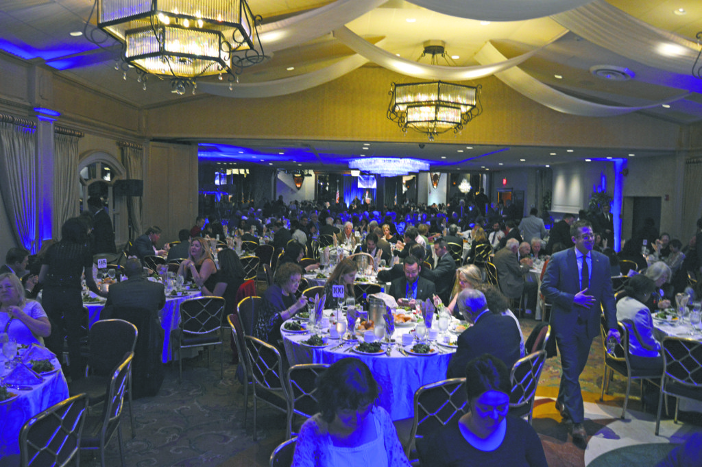 DemDinner 50317A 1024x681 1