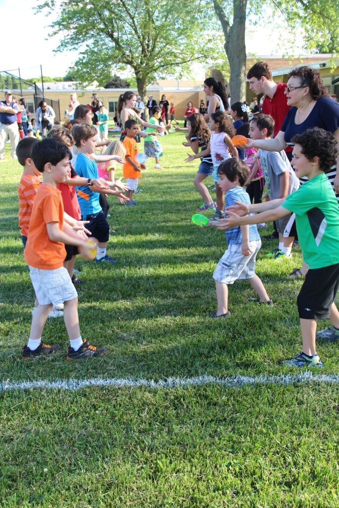 IMG_0663 water balloon toss