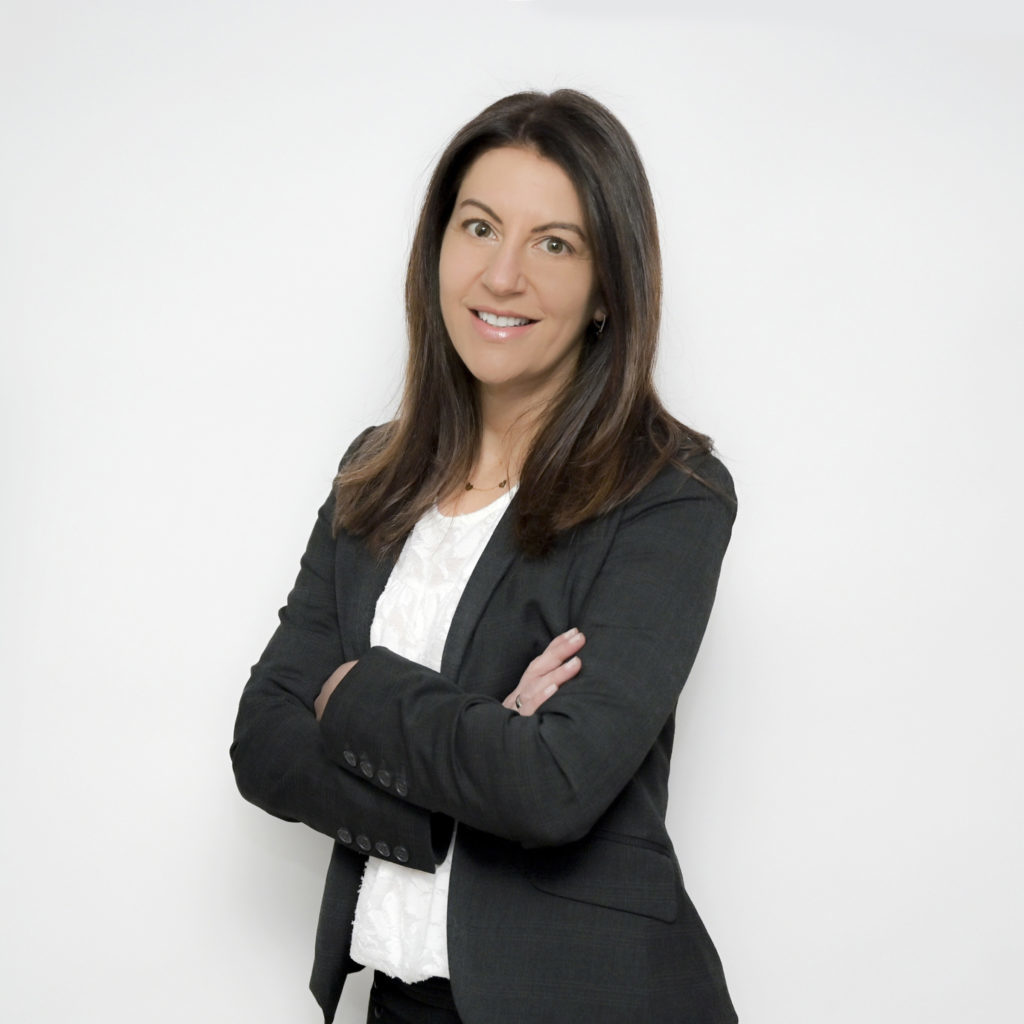 Jennifer Sneag Headshot FINAL (photo credit- Matthew Starr Photography)