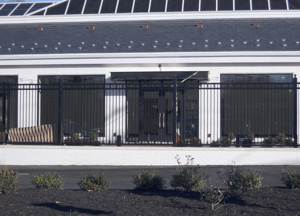Arhaus_012016b