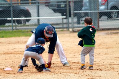 BaseballGiveBack_052516A
