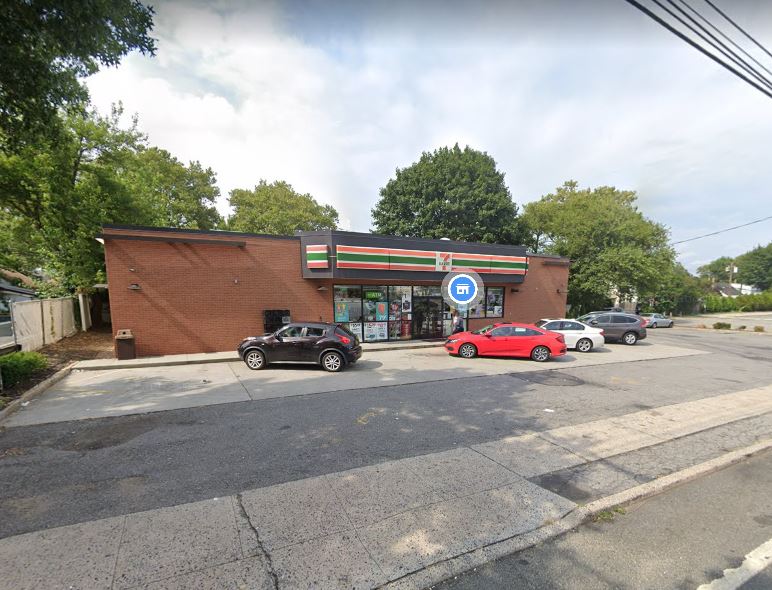 Carle Place 7 11 robbery