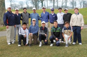 Collyer with 2017 SPring team at North Hills practice