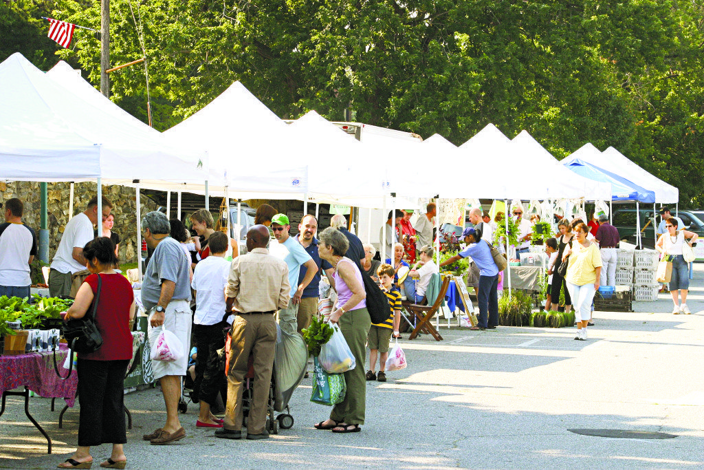 Farmersmarket060116A
