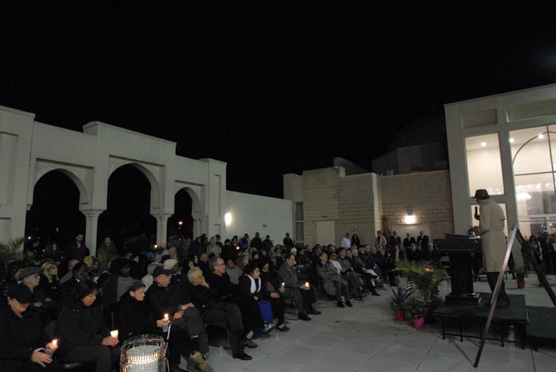 https://longislandweekly.com/wp-content/uploads/2018/11/IslamicCenter_Vigil_110718_COVER-picture.jpg