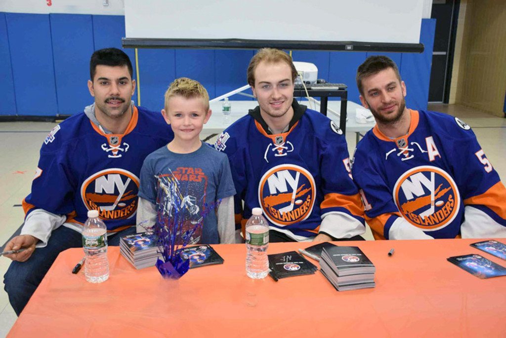 Islanders_120215A