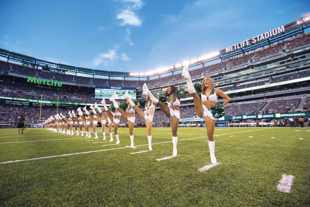 160829 New York Jets Flight Crew Jets vs Giants