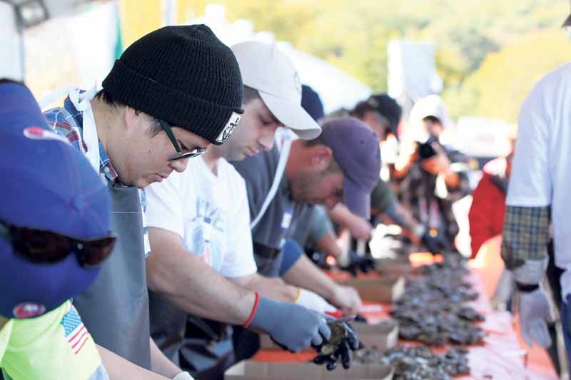 OF_ShuckingContest_101415D