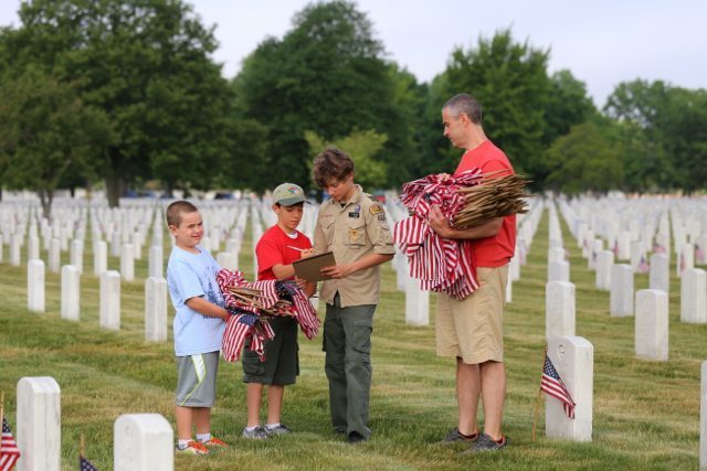 Press- Flag pick up 20151