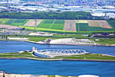 Maeslandkering aerial