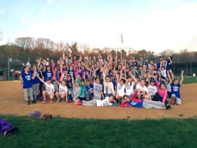 Softballgirls051116A