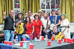 ampsupstandup b 1024x683 1