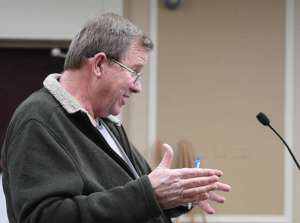 carle place amazon e