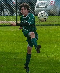 Spencer Weingord stood tall in defense.
oysterbay 2012 10 falcons ob 2