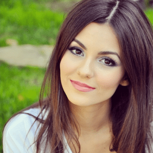 victoria-justice-instagram-400