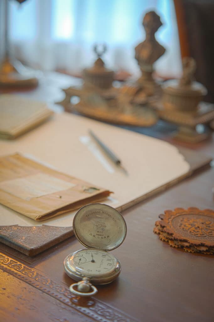 302395ea ddf1 48c9 aa4d 95c9fb3dd35fhiresproxy 682x1024 1