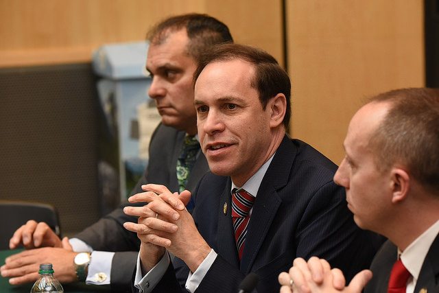 32954698345_c6be8983d3_z