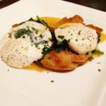 3BrothersPizzaCafeFarmingdaleSeitan Florentine with soy bacon spinach teese mozzarella and white wine sauce
