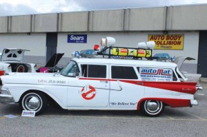 The Ghostbusters ambulance, courtesy of Hicksville’s AutoMat, was a popular attraction. (Photos by Steven Takacs)