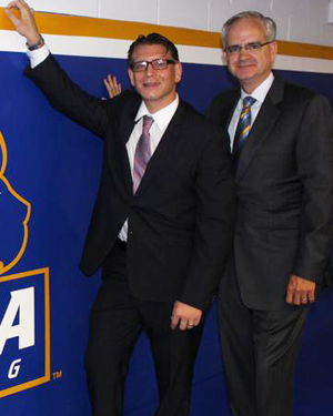 HofstraWrestlingCoach_080014