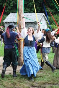 IMG 6626 maypoleb 683x1024 1