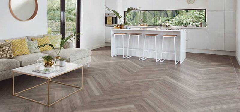 Karndean KP141 Urban Spotted Gum Open Plan Kitchen_USA_HomepageRES