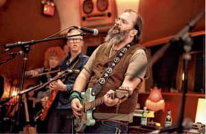 LIWCelebRoundup 122421.SteveEarle.GusPhilippas.Web