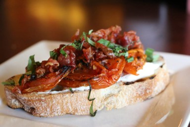 Roasted tomato bru