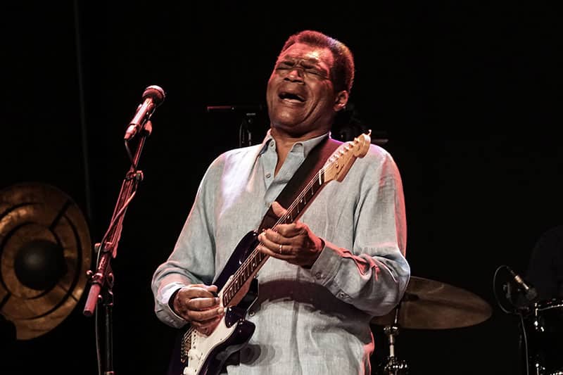Robert-cray_DSC02436
