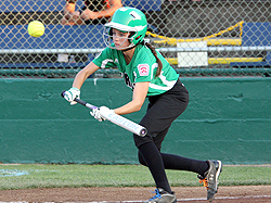 gardencity 2012 08 little league girls 8