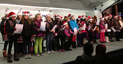 hicksville 2012 12 tree lighting1
