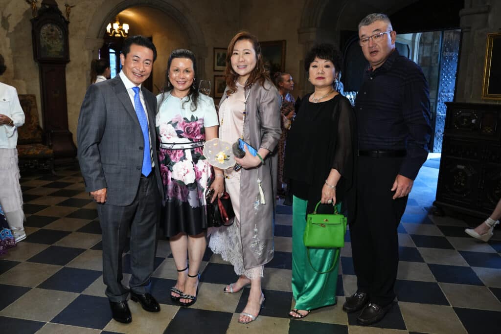 moveable h 1024x683 1