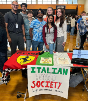 Club Fair 4 292x334 1