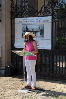 estateart f 223x334 1