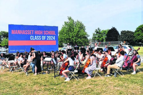 graduation6 26mhp b 500x332 1